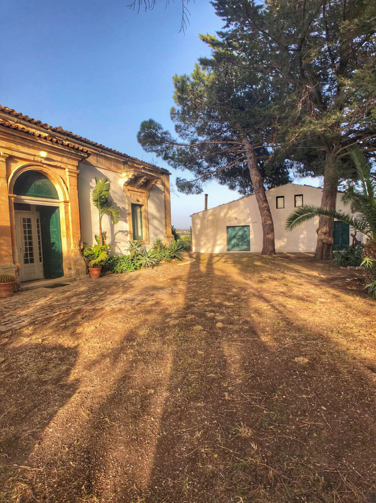 Amazing-700-villas-in-Sicily