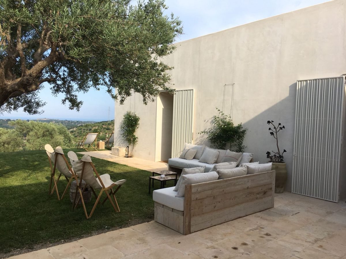 Villa with depandance in Noto