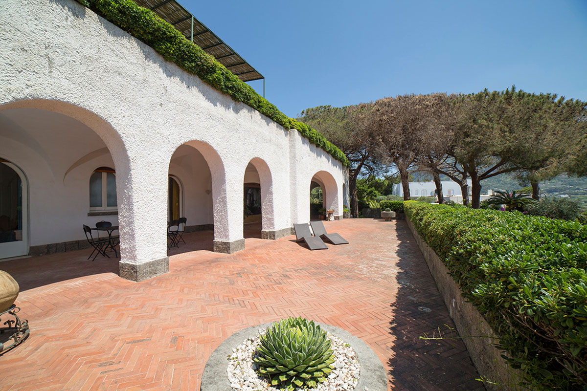 Villa-with-garden-in-Ischia