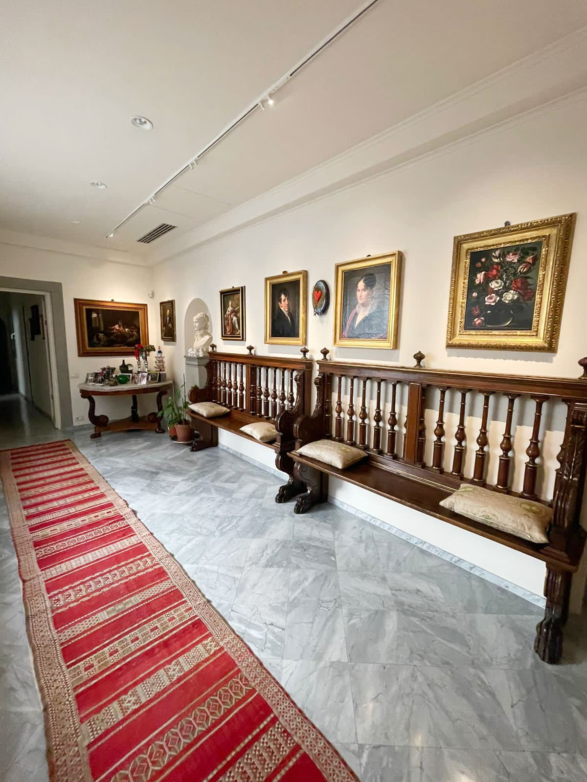florence luxury art apartment in center