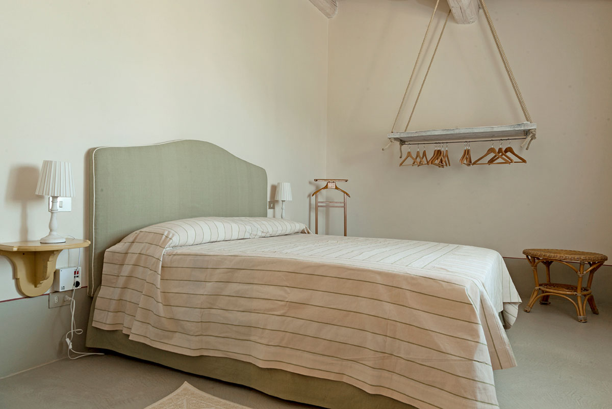 villa-i-cachi-bedroom-view