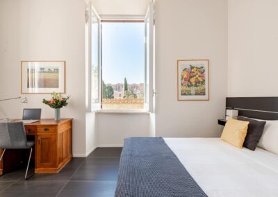 Elegant apartment in central Rome, near the Baths of Diocletian