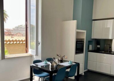 Elegant apartment in central Rome, near the Baths of Diocletian