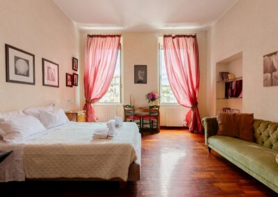 Giordano Bruno Residence, apartment overlooking Campo de' Fiori in Rome